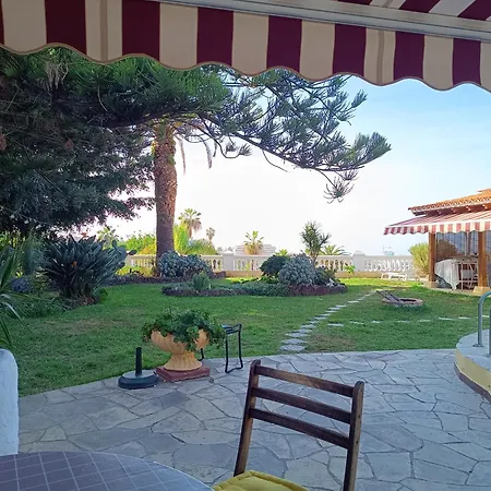 Tiny House: The Housje شقة بويرتو ذي لا كروز